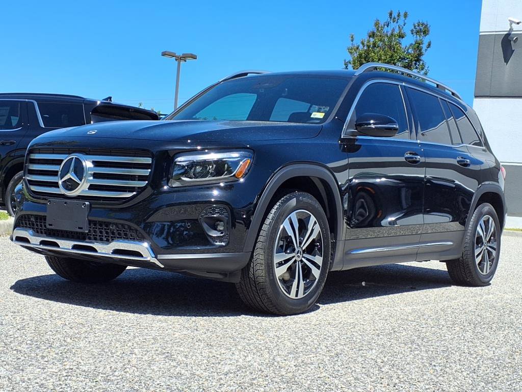 2025 Mercedes Benz GLB 250 photo 3