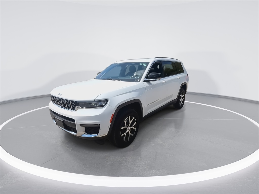 2024 Jeep Grand Cherokee Limited photo 4