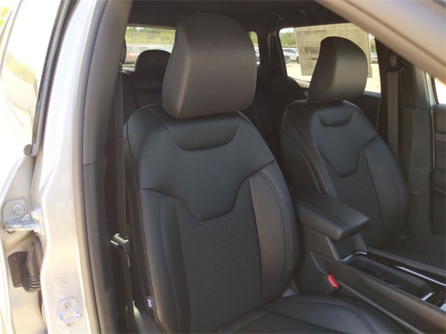 2026 Jeep Compass Latitude Altitude photo 30