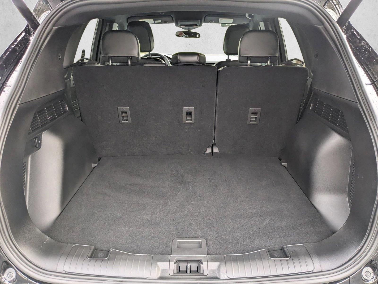 2024 Ford Escape ST-Line photo 2