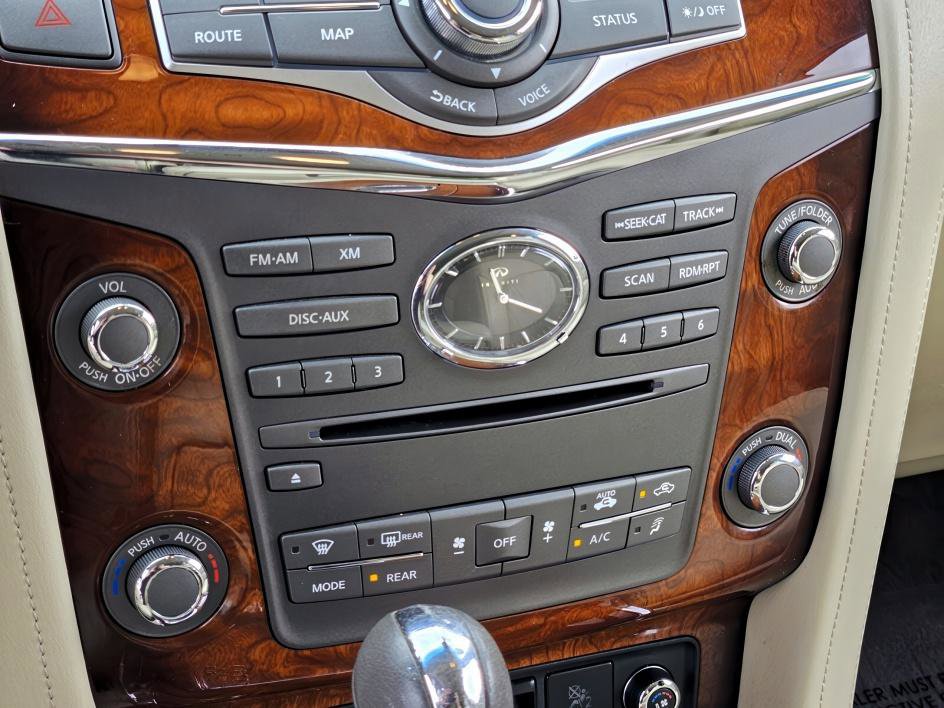 2017 Infiniti QX80 Base photo 21
