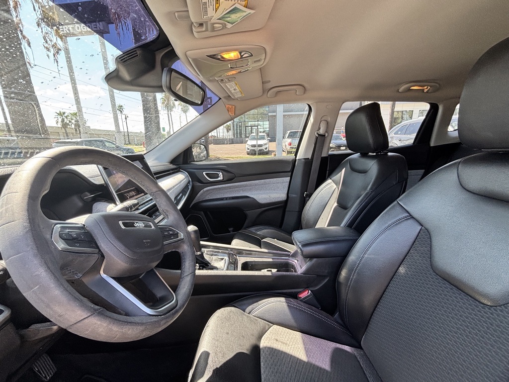 2022 Jeep Compass Latitude photo 10