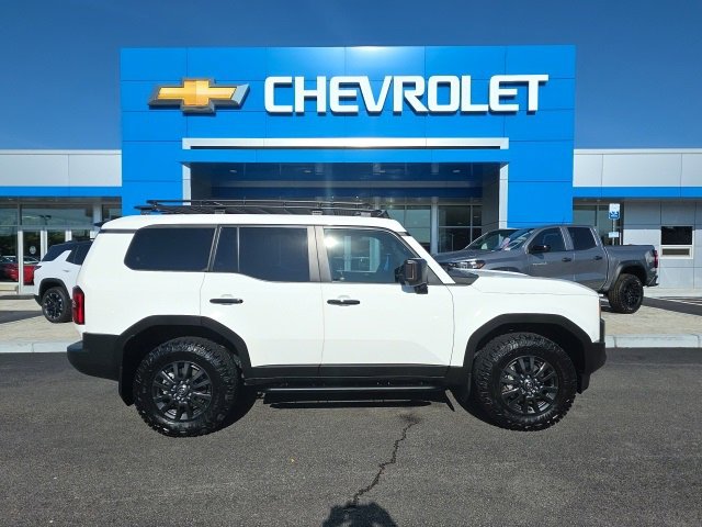 2024 Toyota Land Cruiser Base photo 3