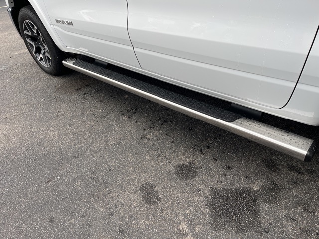 2026 Ram 1500 Laramie photo 18