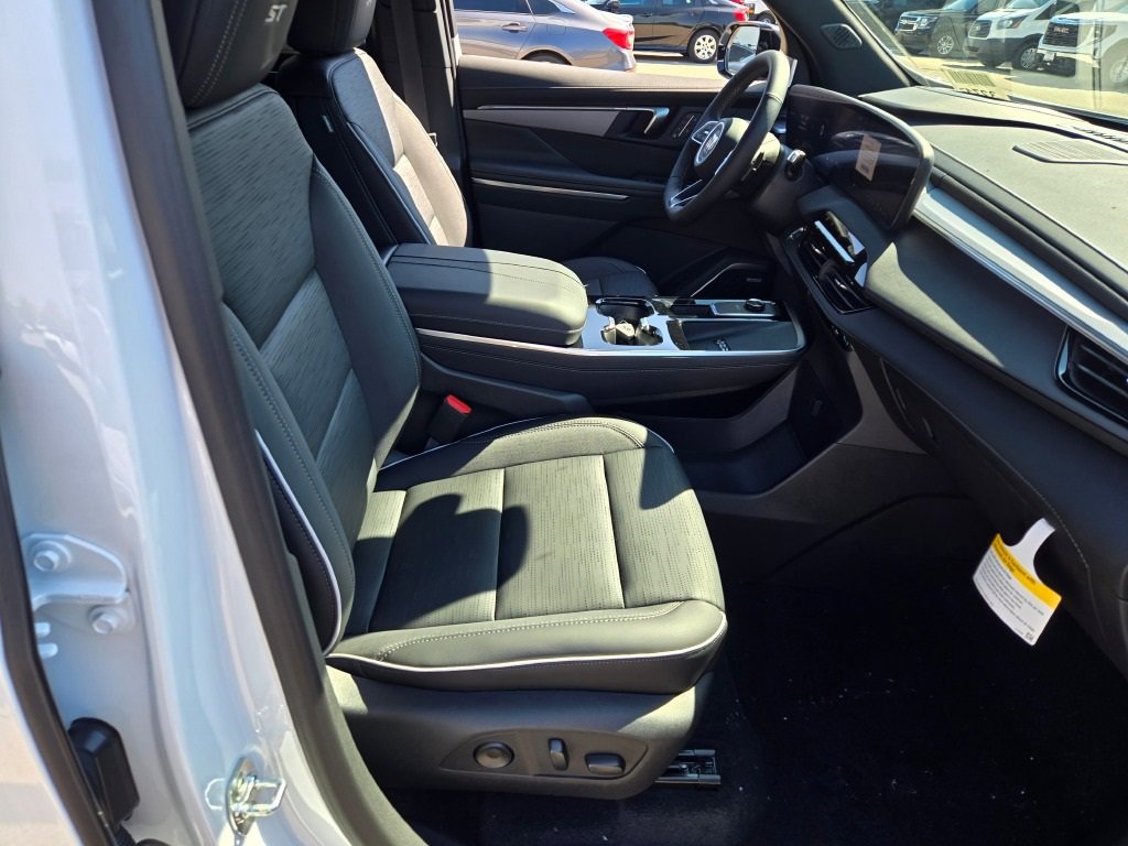 2026 Buick Enclave Sport Touring photo 2