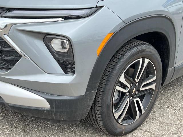 2025 Chevrolet Trailblazer LT photo 8
