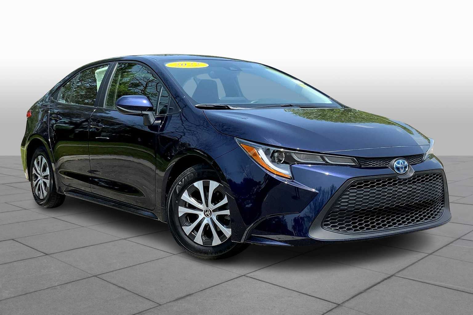 2022 Toyota Corolla Hybrid LE photo 2