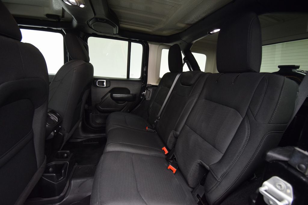 2022 Jeep Wrangler Unlimited High Tide photo 15