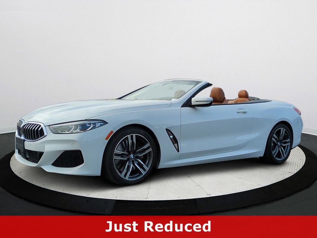 2022 BMW 8 Series 840i's photo