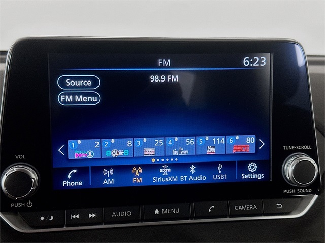 2025 Nissan Sentra SV photo 17