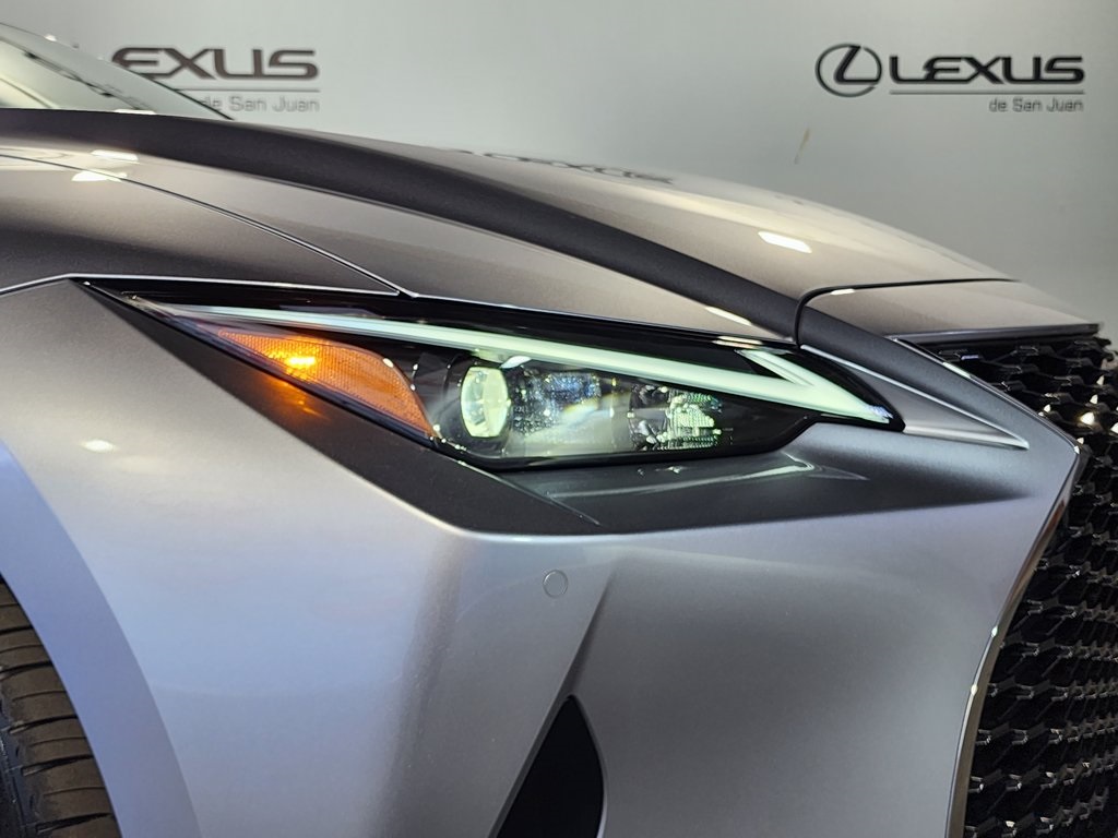 2025 Lexus IS 300 photo 5