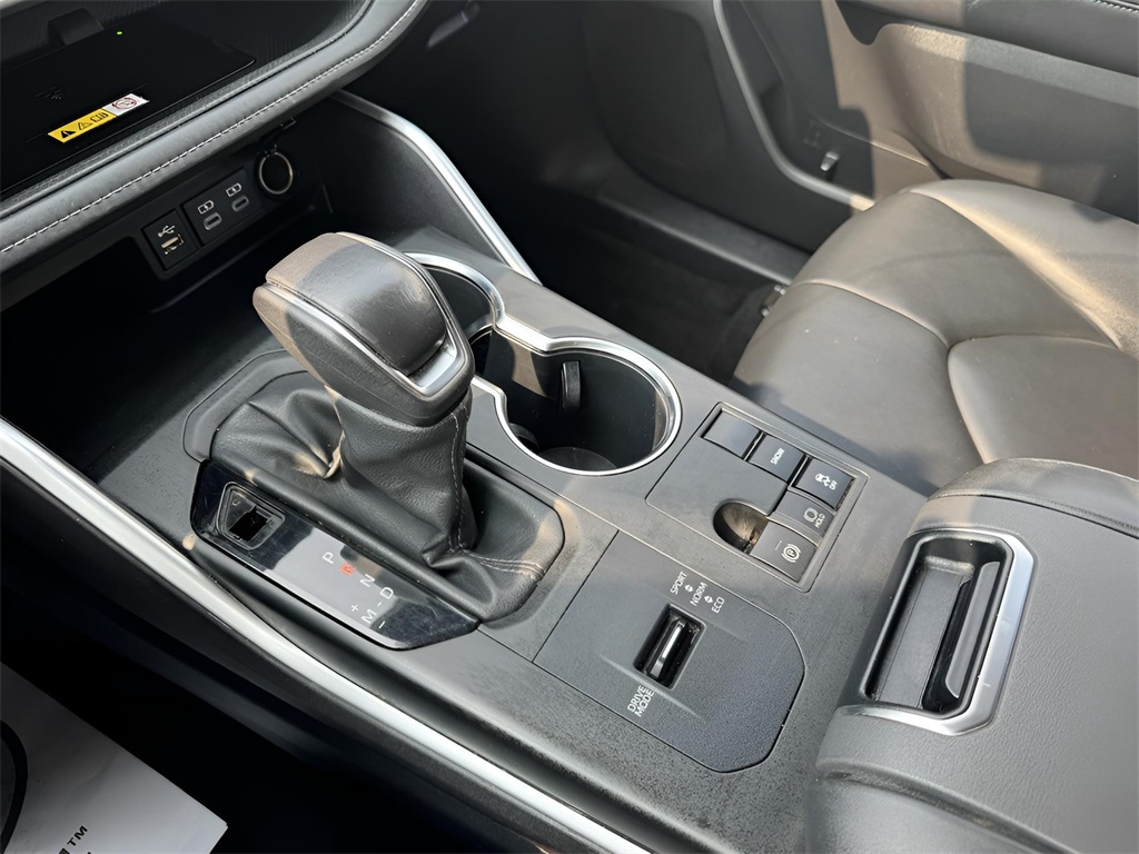 2023 Toyota Highlander XLE photo 19