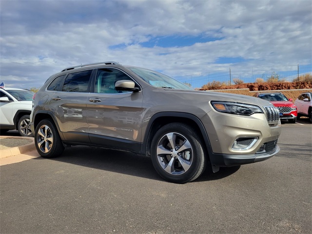 Used 2019 Jeep Cherokee Limited with VIN 1C4PJMDX3KD138282 for sale in Washington, UT