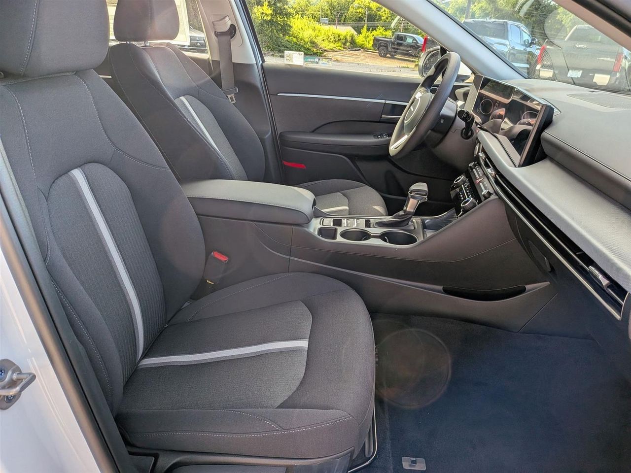 2025 Hyundai Sonata SE photo 31