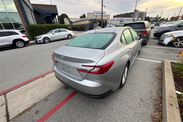 2025 Toyota Camry LE photo 2