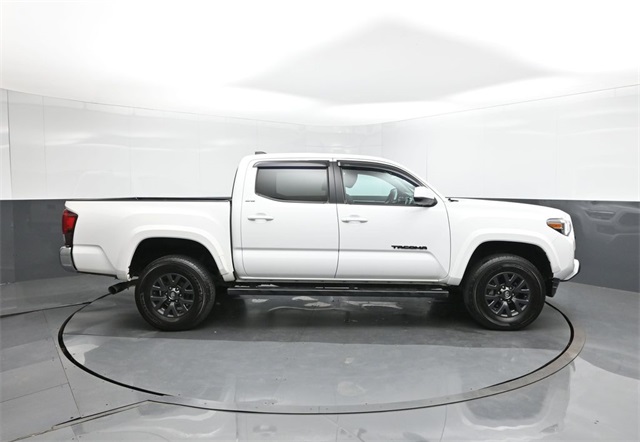 2020 Toyota Tacoma SR5 photo 20