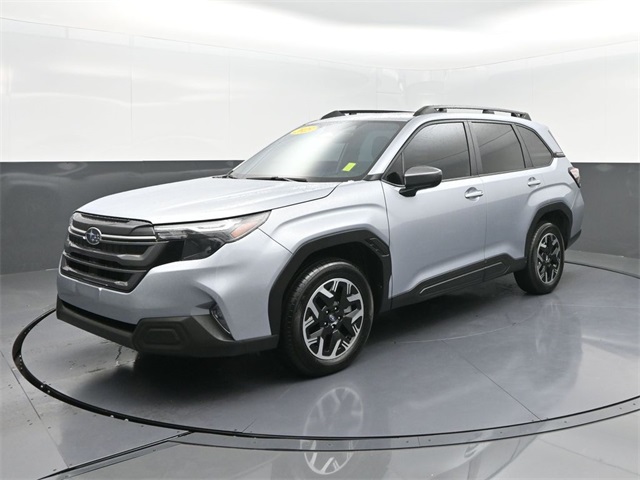 2025 Subaru Forester Premium Base photo 3