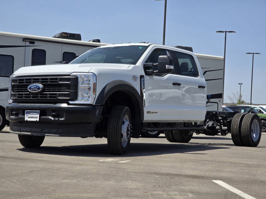 2025 Ford F-550 XL photo 2