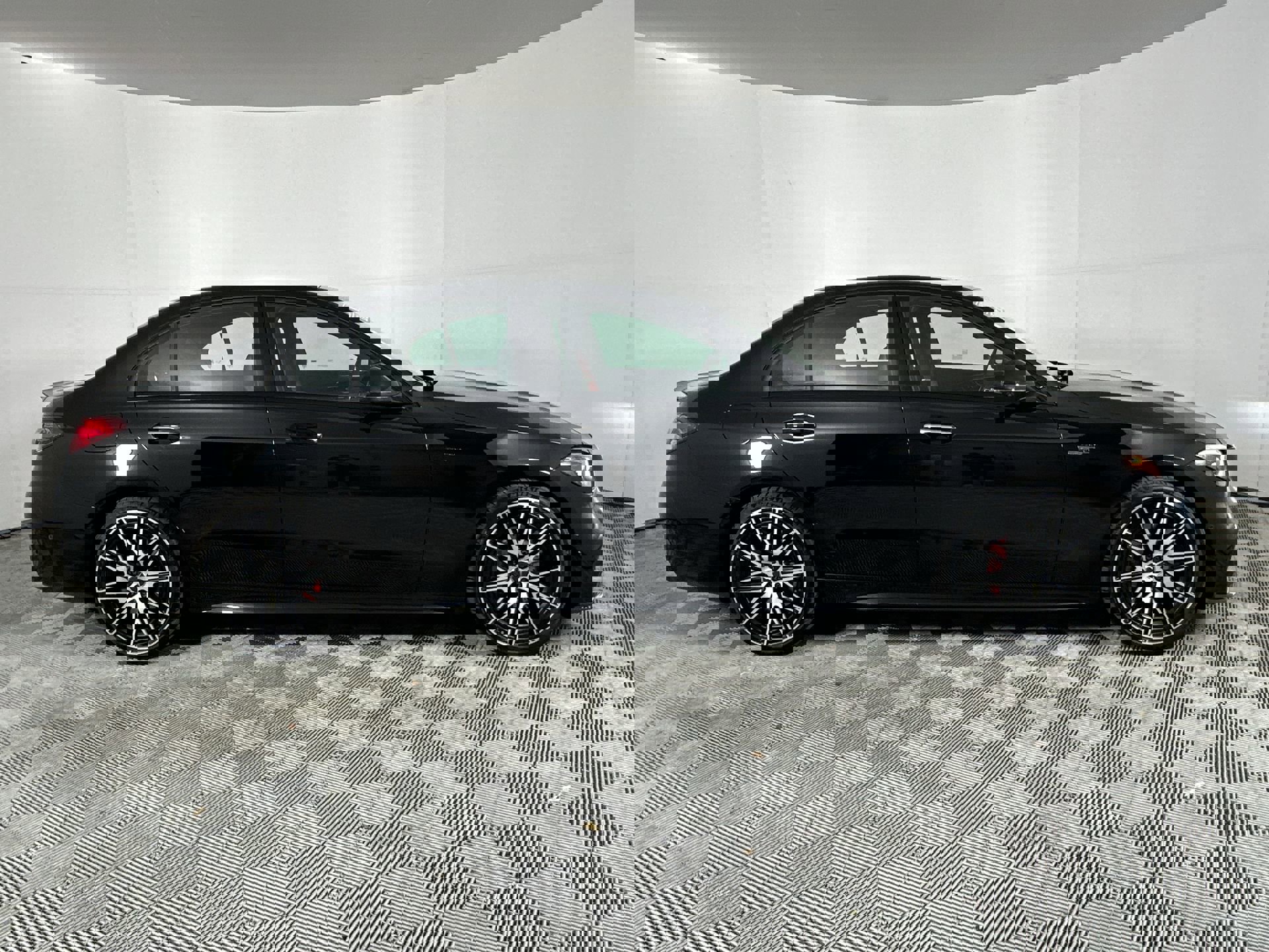 2024 Mercedes Benz C AMG 43 4MATIC photo 7