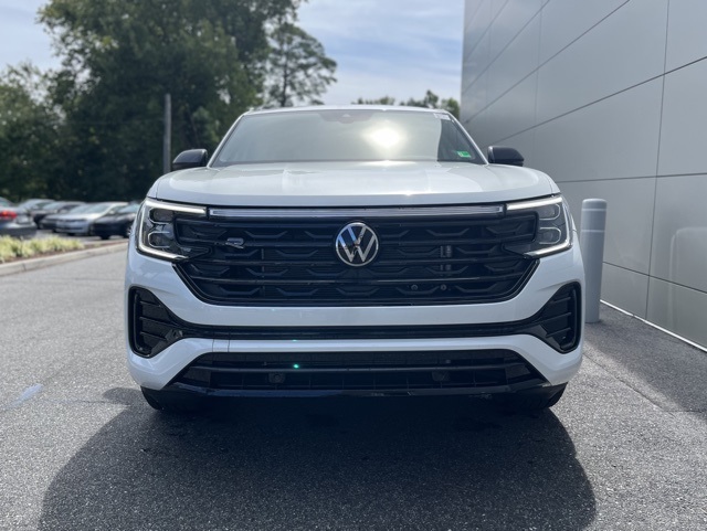 2025 Volkswagen Atlas Cross Sport SEL R-Line photo 28