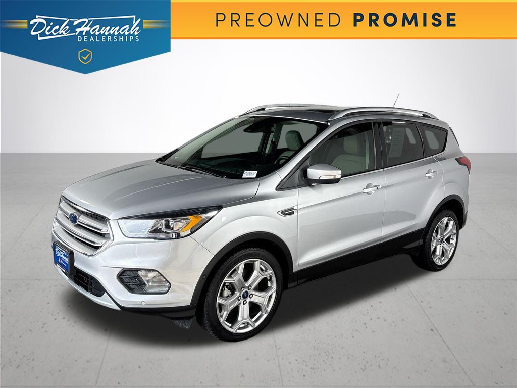 2019 Ford Escape Titanium's photo