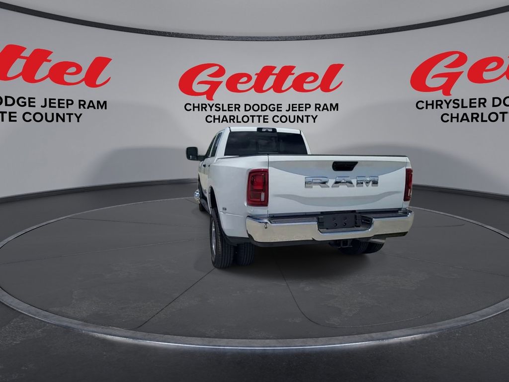 2025 Ram 3500 Tradesman photo 5