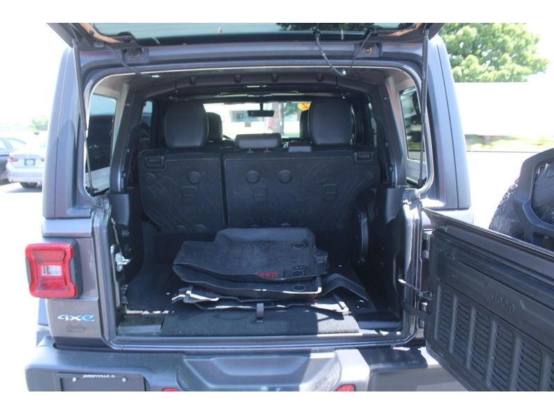 2022 Jeep Wrangler Unlimited Sahara 4xe photo 6