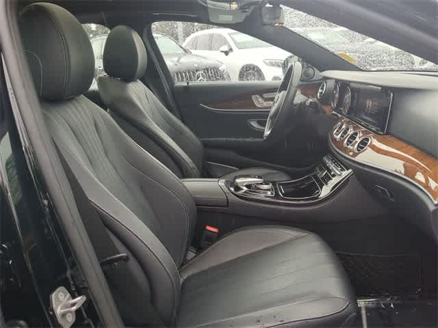 2017 Mercedes Benz E 300 4MATIC photo 15