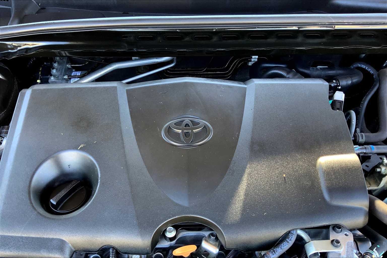 2019 Toyota Camry LE photo 29