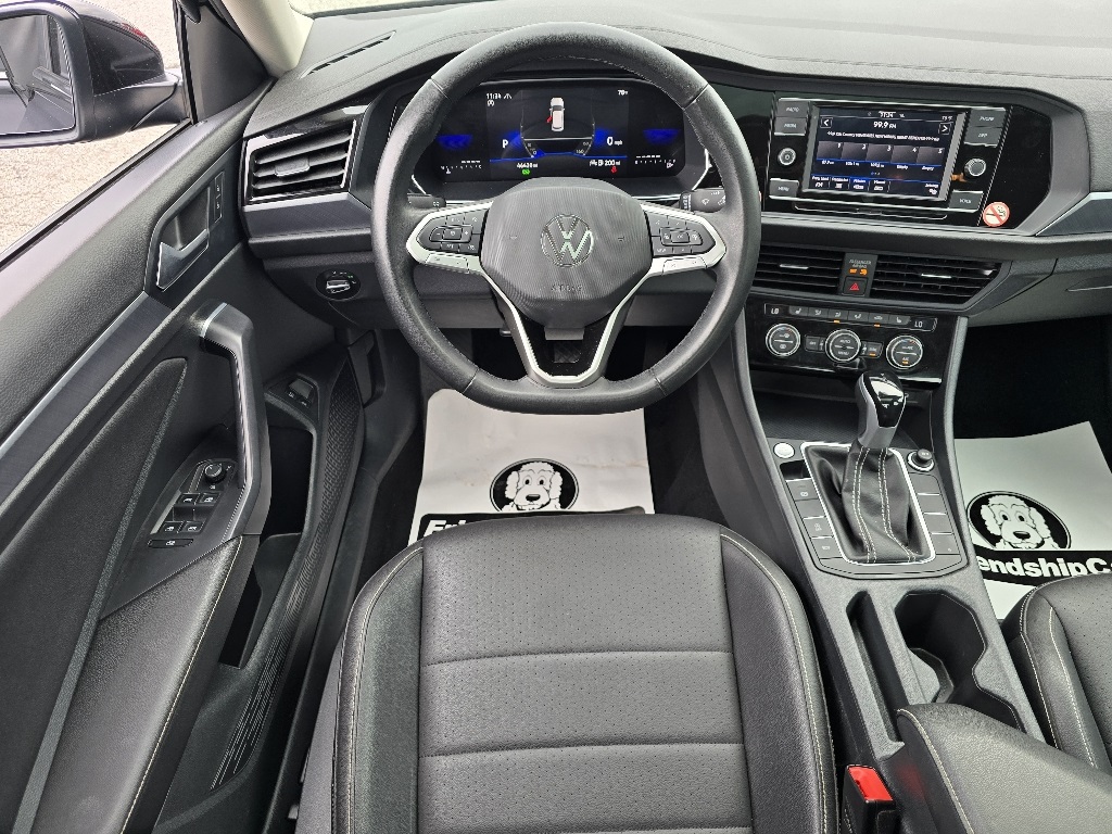 2024 Volkswagen Jetta 1.5T SE photo 3