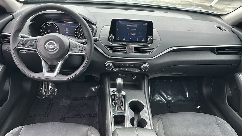 2022 Nissan Altima 2.5 SV photo 13