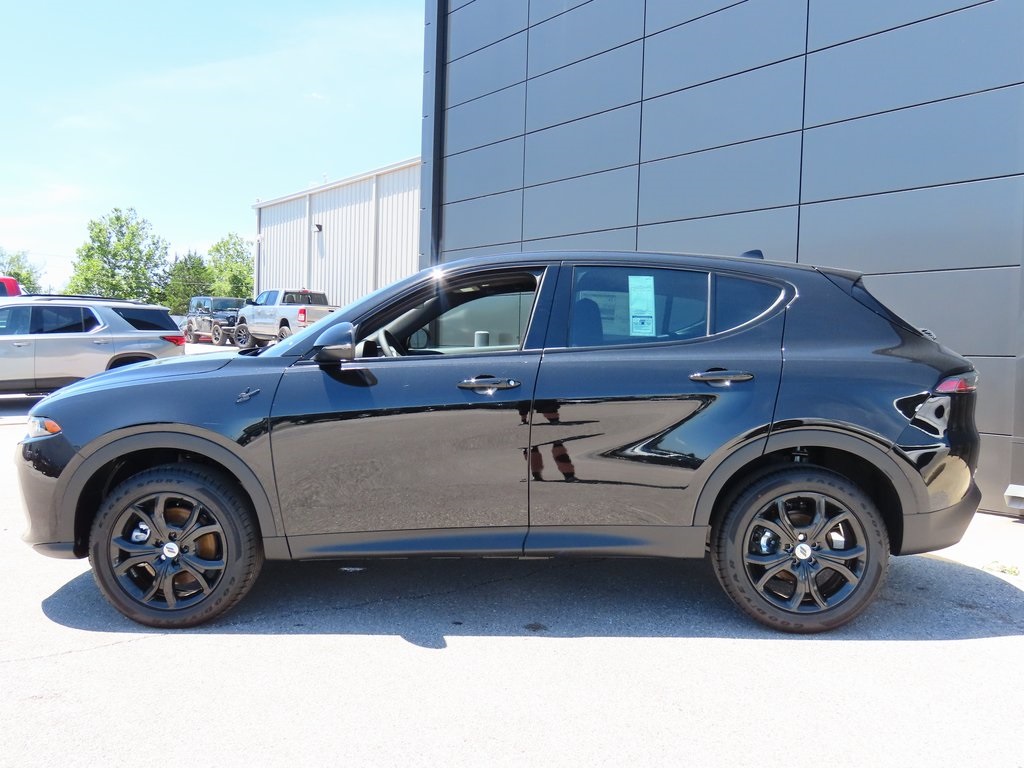 2024 Dodge Hornet GT Plus photo 2