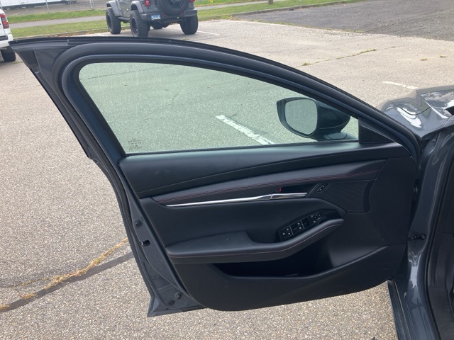 2024 Mazda Mazda3 2.5 s Carbon photo 18