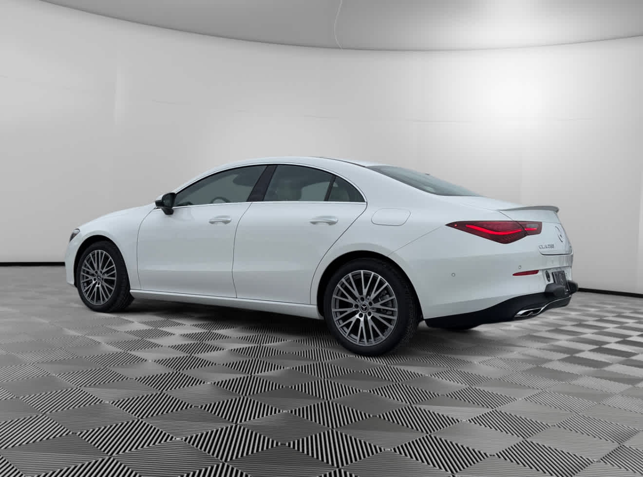 2025 Mercedes Benz CLA 250 4MATIC photo 3