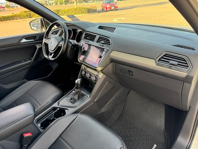 2021 Volkswagen Tiguan SE R-Line Black photo 19