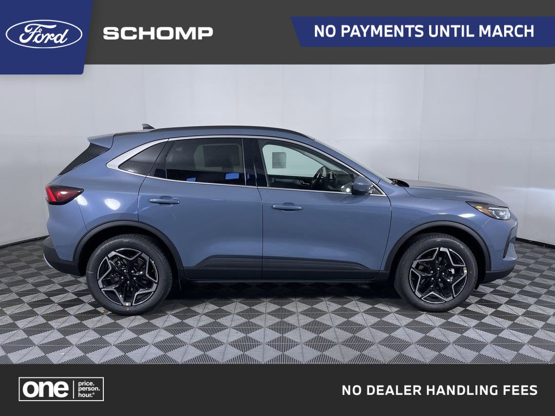 2026 Ford Escape Platinum's photo