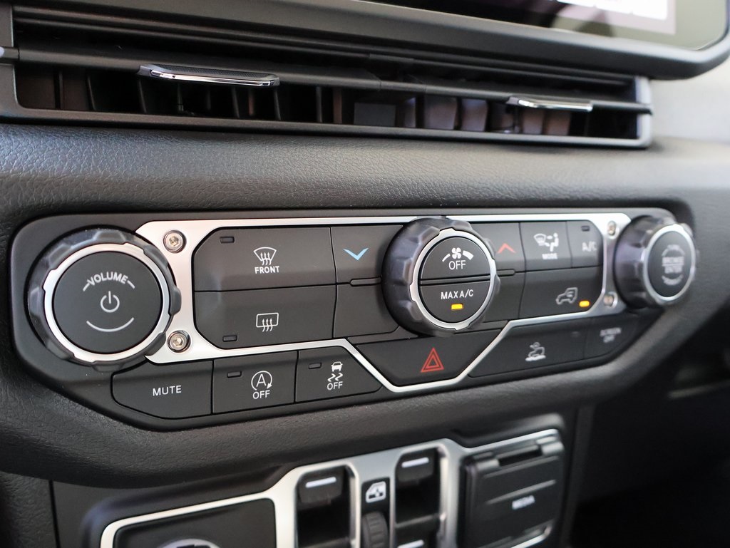 2025 Jeep Gladiator Sport S photo 33