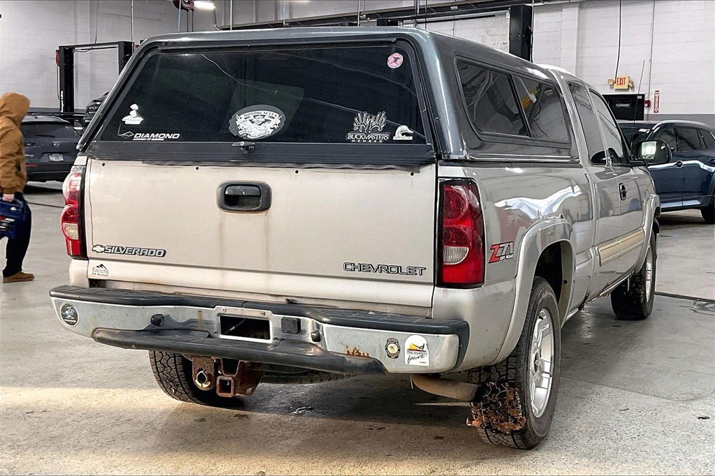 2004 CHEVROLET SILVERADO - Image 12