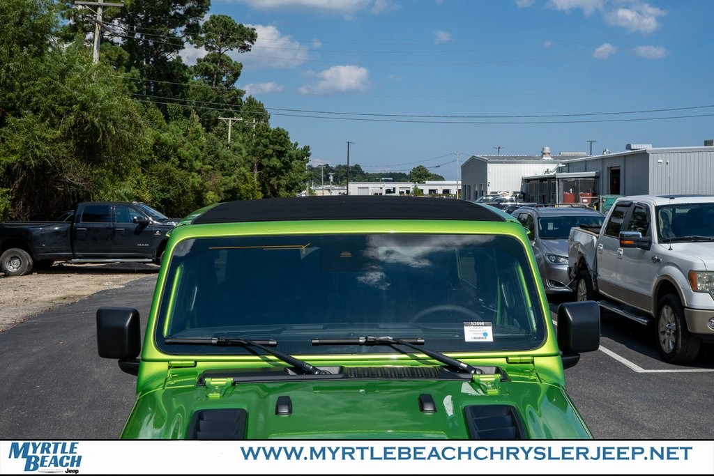 2025 Jeep Wrangler Rubicon X photo 10