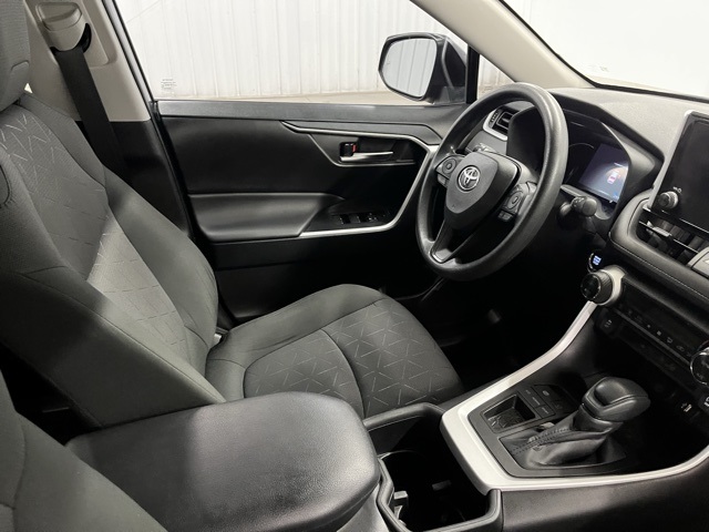 2023 Toyota RAV4 XLE photo 19