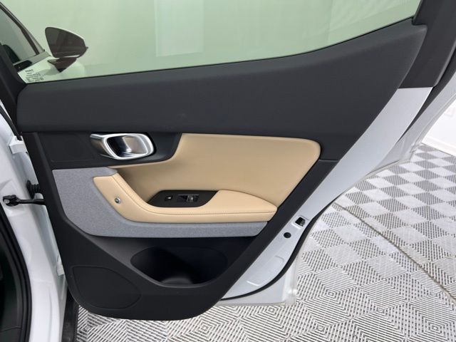2022 Polestar PS2 e-AWD photo 17