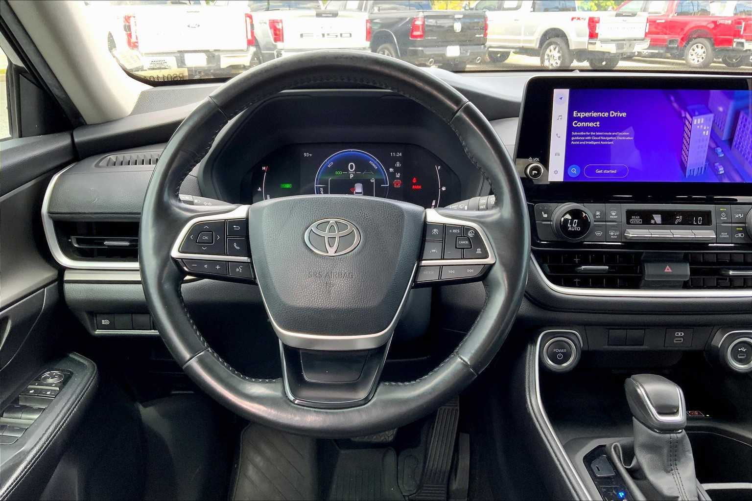 2024 Toyota Highlander Hybrid XLE photo 4