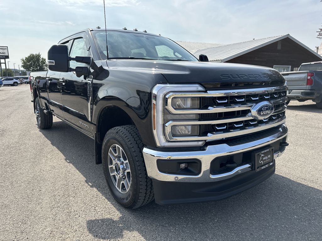 2025 Ford F-350 Super Duty Lariat's photo
