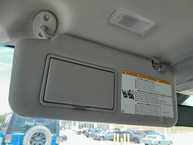 2022 Toyota Highlander XLE photo 31
