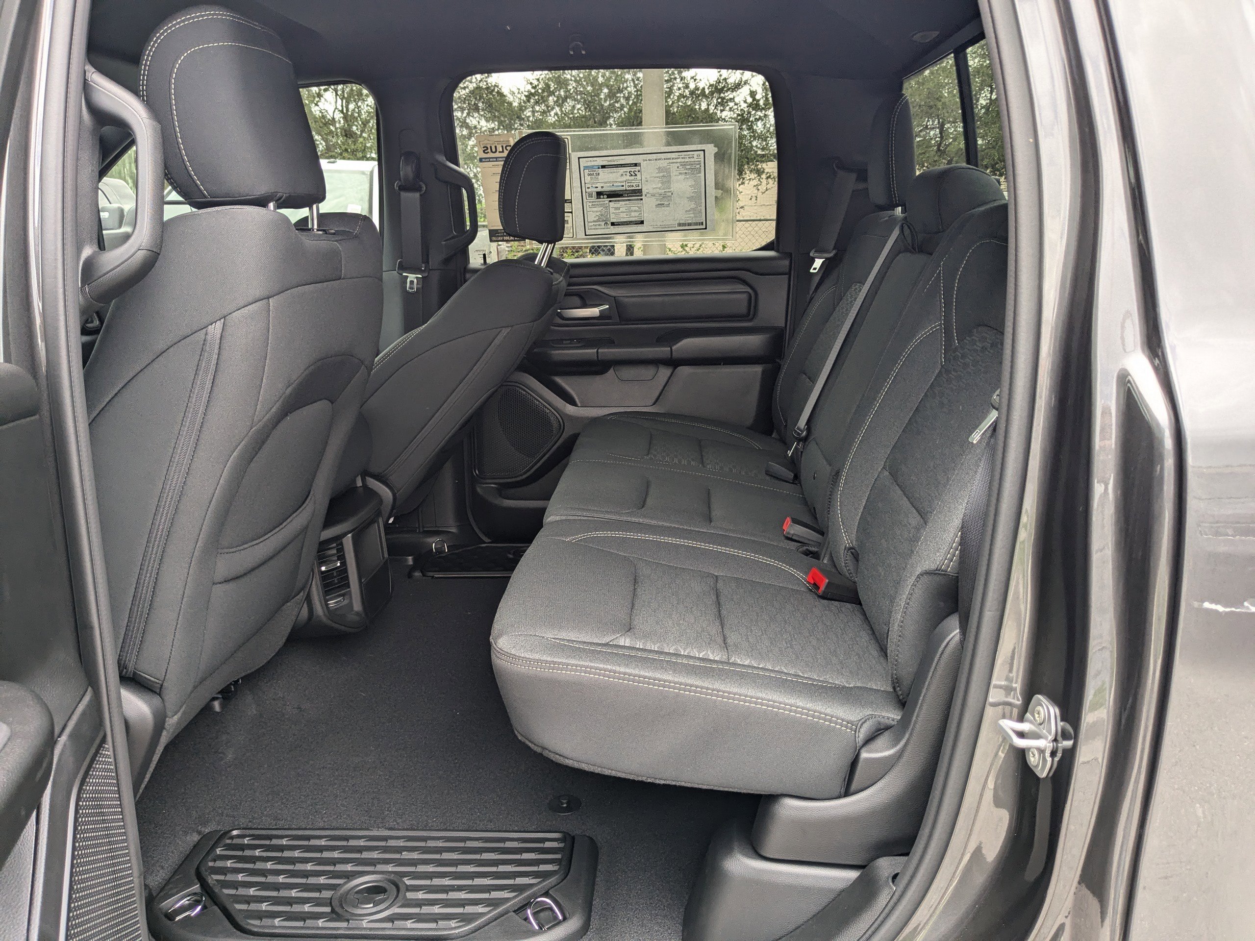 2025 Ram 1500 Tradesman photo 13
