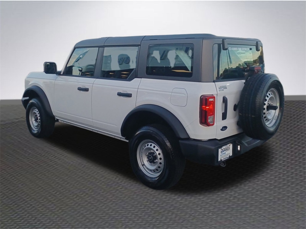 2025 Ford Bronco Base photo 5