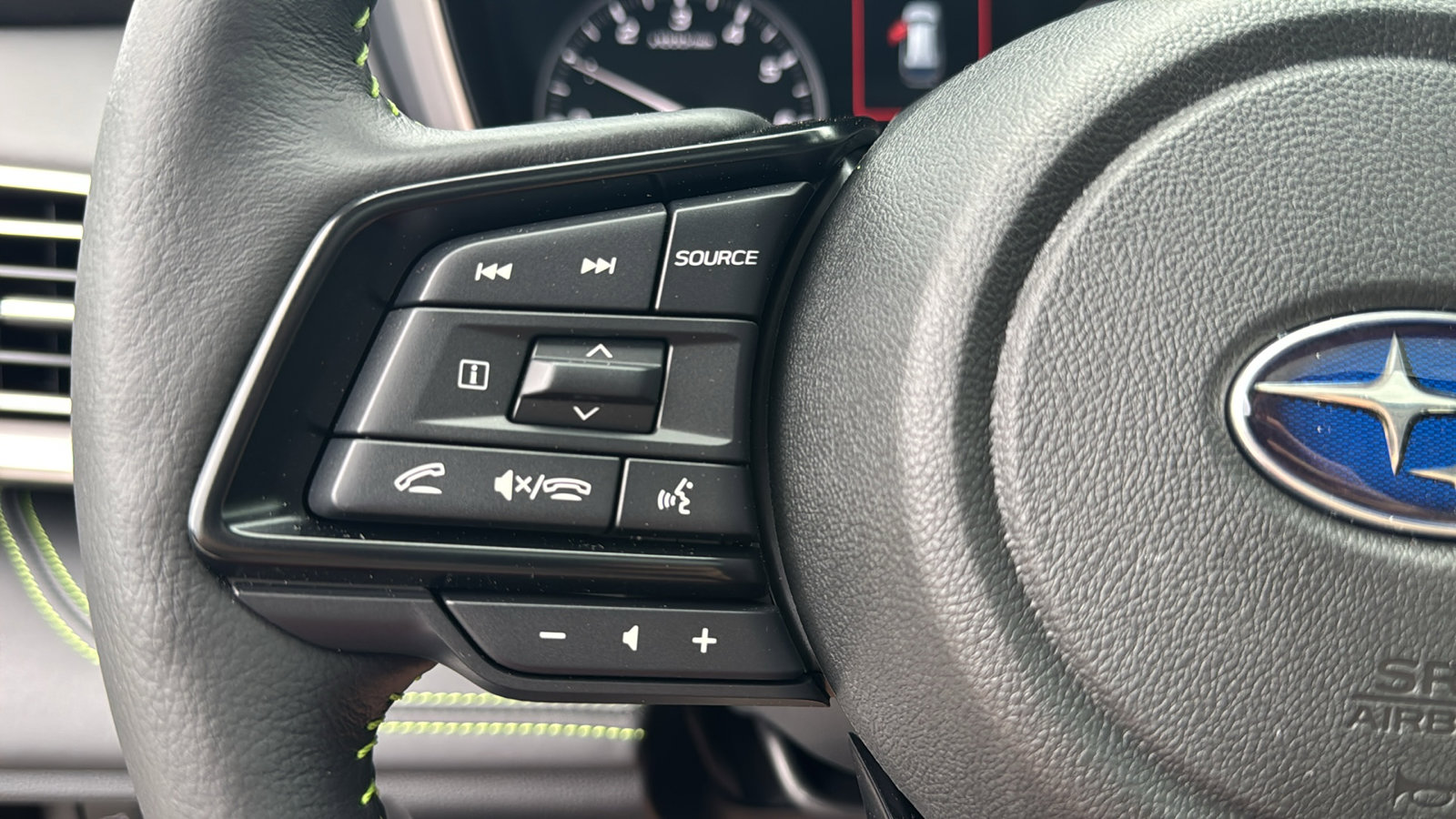 2025 Subaru Outback Onyx Edition photo 15