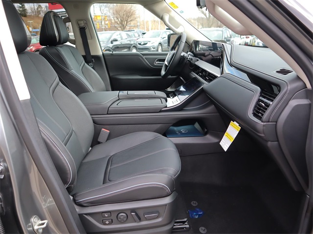 2025 Infiniti QX80 Sensory photo 20
