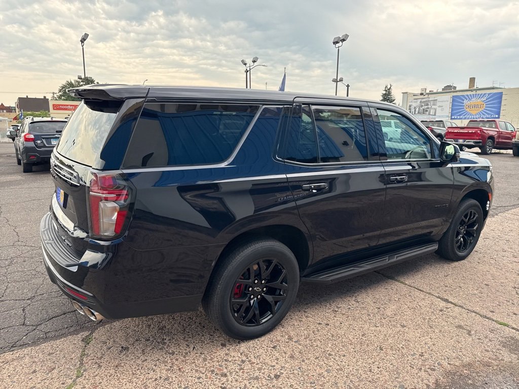 2024 Chevrolet Tahoe RST photo 2