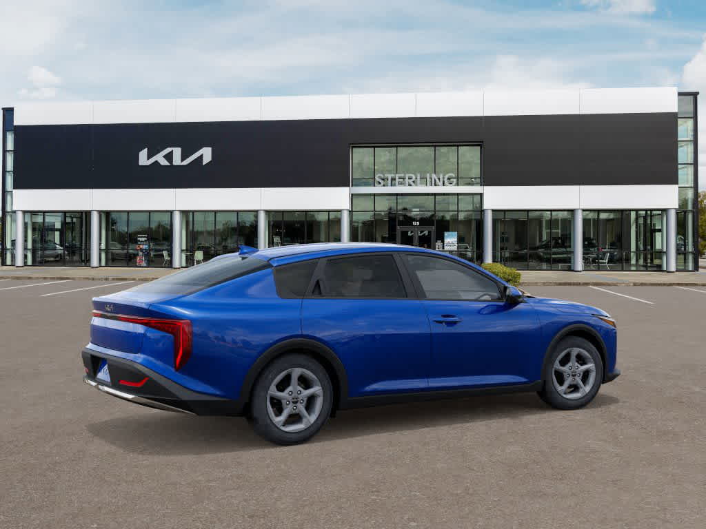 2025 Kia K4 LXS photo 4
